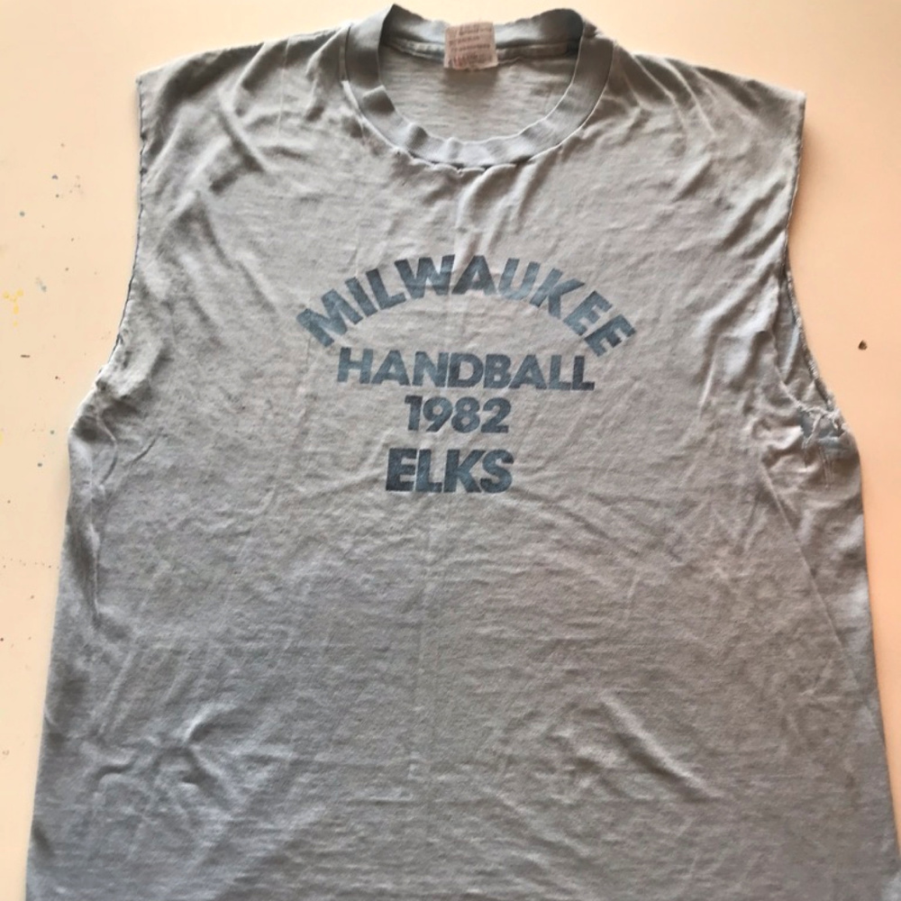 Vintage 1982 Milwaukee Elks Tee